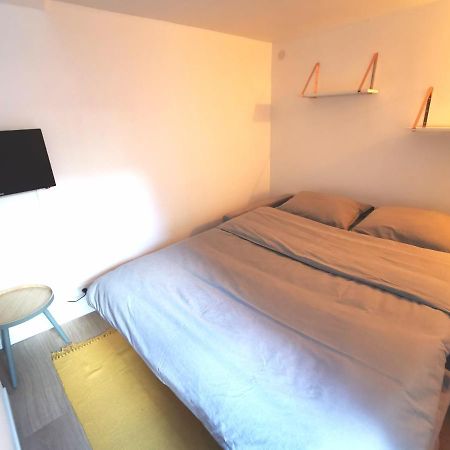 Studio En Duplex Dans Un Hotel Particulier Кан Екстериор снимка