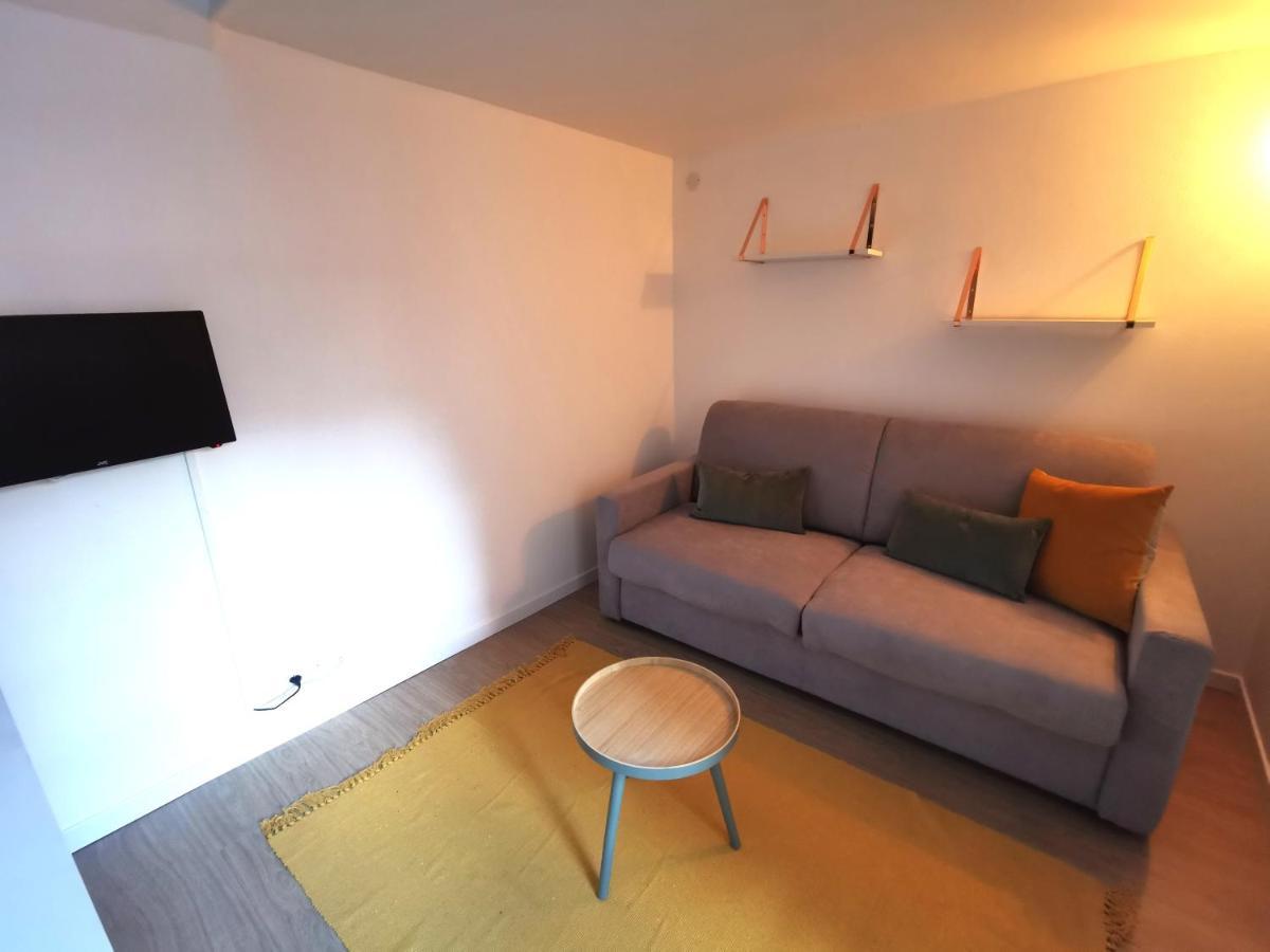 Studio En Duplex Dans Un Hotel Particulier Кан Екстериор снимка